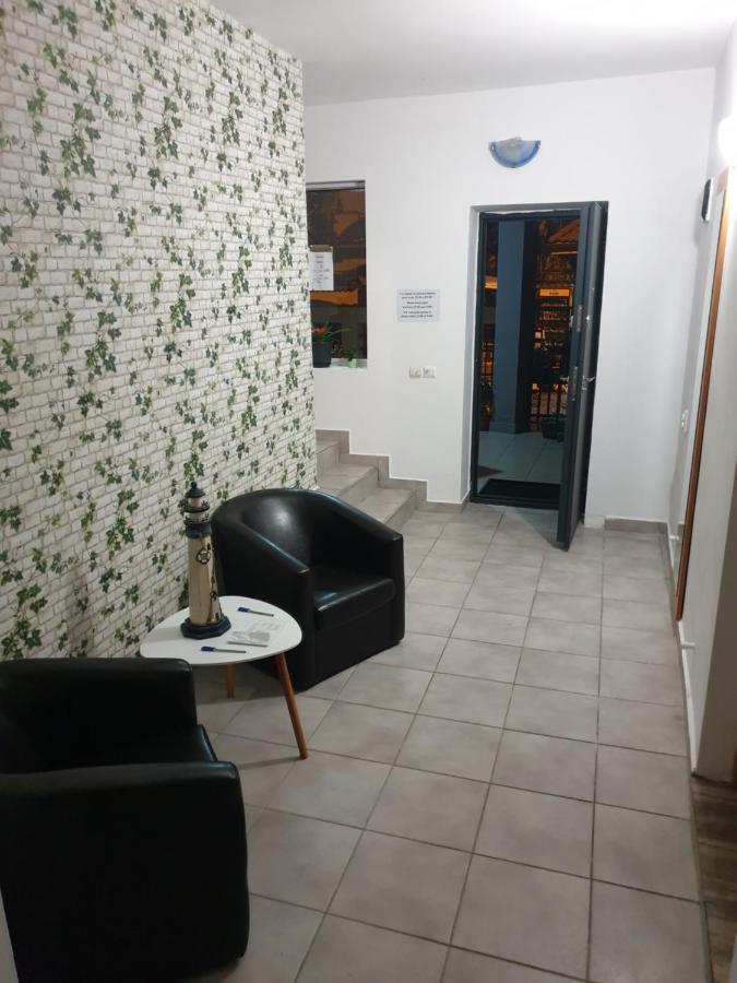 Dms Family House Hostel Eforie Sud  Ngoại thất bức ảnh